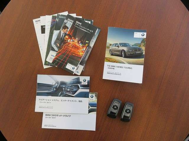 3シリーズツーリング318i ラグジュアリー