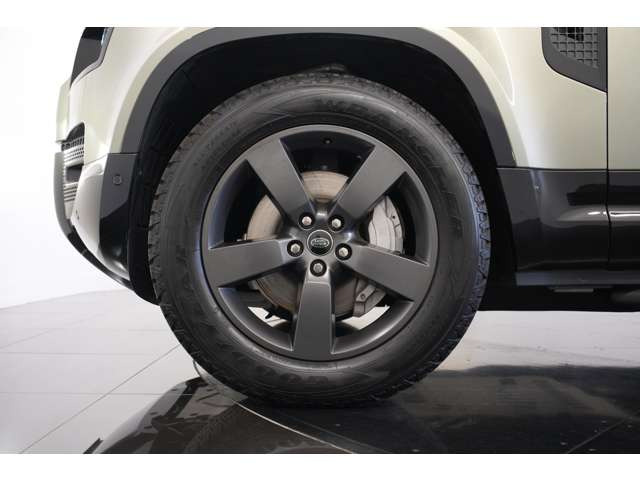 �T���̃A�E�g�h�A�ł��f�C���[���[�X�̊X���ł��劈��̃f�B�t�F���_�[�𐥔񂲌������������܂�!