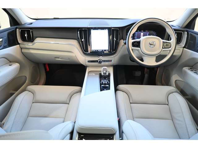 XC60ウルトラ B5 AWD 4WD