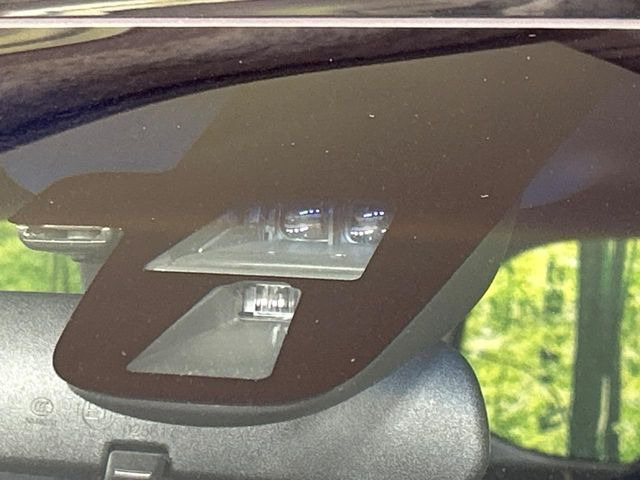 �y�V�e�B�u���[�L�A�N�e�B�u�V�X�e���z�ᑬ���s���ɑO���̎ԗ�����F�����A�Փ˂������Ȏ��͌x��ƃu���[�L�ŏՓˉ���Ɣ�Q�y�����A�V�X�g�B�����S�Ƀh���C�u�����y���݂��������܂��B