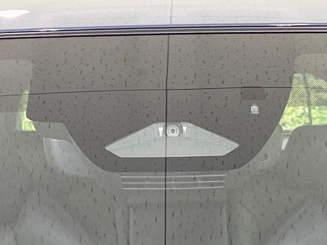 �y�g���^�Z�[�t�e�B�Z���X�z���s���ɑO���̎ԗ�����F�����A�Փ˂������Ȏ��͌x��ƃu���[�L�ŏՓˉ���Ɣ�Q�y�����A�V�X�g�B�����S�Ƀh���C�u�����y���݂��������܂��B