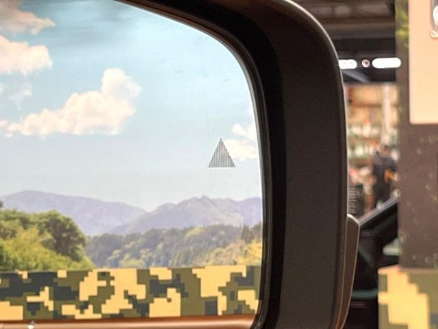 �y�u���C���h�X�|�b�g���j�^�[�z���s���A�h�A�~���[�̎��p�ɂȂ�₷���ӏ��Ɍ㑱�Ԃ��ڋ߂���ƃT�C�h�~���[�̃����Y�Ɍx����\��!�h���C�o�[�ɒ��ӊ��N�����Ă���܂��B