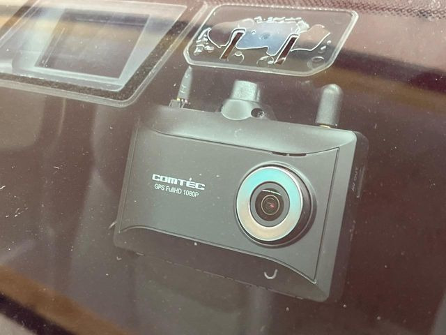 �y�h���C�u���R�[�_�[�z�h���C�u���R�[�_�[����!���s���͂������A������^�]�⎖�̂ɑ��������ہA�f���ŋL�^���A����̃��X�N�ɔ����܂��B���L�^�pSD�J�[�h�͂��q�l�����g�ł��������������K�v������܂��B