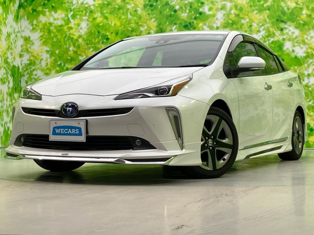 プリウス1.8 A ツーリングセレクション E-Four 4WD