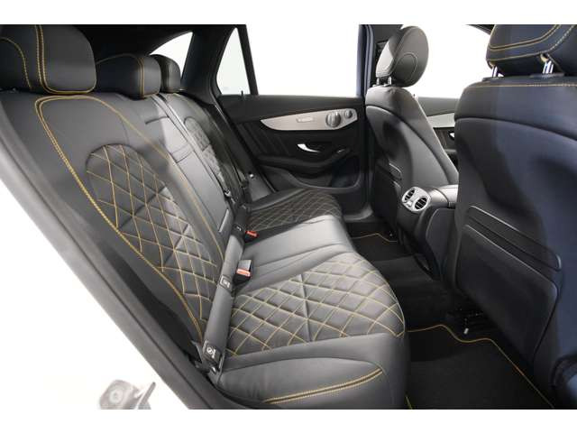 �EAMG�t���A�}�b�g(�C�G���[�X�e�b�`��)�E�V�[�g�x���`���[�^�[[�O��]