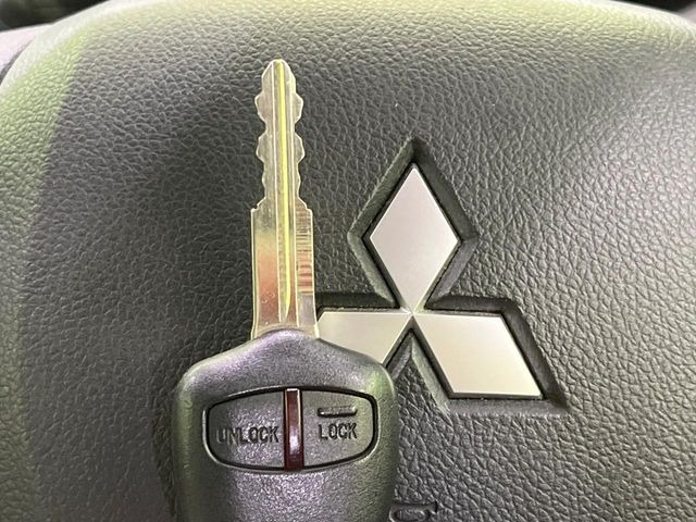 �y�L�[���X�z�������ꂽ�ꏊ����ł��{�^����Ńh�A�̊J���E�{�����ł���̂łƂ��Ă��֗�!�h�A�̌�������ɏ������邱�Ƃ�����܂����