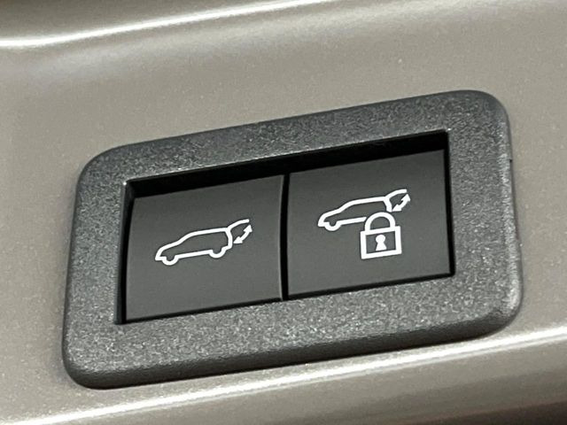 �y�p���[�o�b�N�h�A�z�X�}�[�g�L�[��^�]�Ȃ̃{�^�������������Ń��A�Q�[�g�������ŊJ���܂�!�ו��������Ă��鎞��A�����ʒu�ɂ���o�b�N�h�A��߂�ۂɕ֗��ȋ@�\�ł���