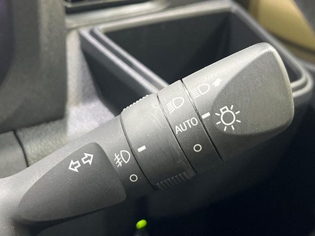 �y�I�[�g���C�g�z����̖��邳�ɉ����Ď����Ńw�b�h���C�g�̓_���E�������ł���@�\�ł�!���C�g�̕t���Y��E�����Y��Ȃǂ������Ȃ�A�J�̓���[���̑��s�����S!�g���l���ʉߎ����֗��ł��ˁ�