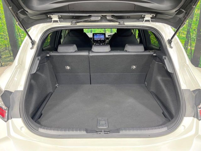 普段のお買い物や通勤、送迎等に十分な荷室スペースを確保しております。セカンドシートを倒すと、大きな荷物の積載も可能です♪