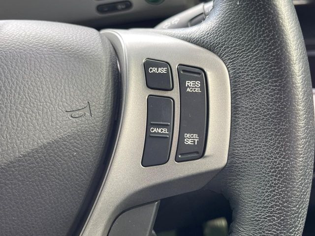 �y�N���[�Y�R���g���[���z�������H�����N���N���s�B�A�N�Z���𗣂��Ă���葬�x�ő��s���ł��A�������^�]���̕��S���y��!�����E�������ȒP�ȃX�C�b�`����Œ����ł��܂��B