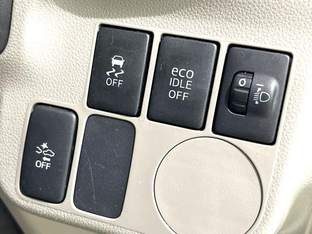 �y������h�~���u�z�ԗ��̉���������m����ƁA�����I�Ɏԗ��̐i�s������ۂ悤�Ɏԗ��𐧌䂵�܂��B�J�̓��ȂǊ���₷���H�ʏ󋵂ł����S�ȉ^�]���\�ł��B