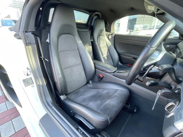 ���V�[�g�̎g�p��:�j��E�ւ�������Ȃ��A�����̒ʂ肫�ꂢ�ȏ�Ԃ��ێ����Ă���܂��B�܂��A�����N���[�j���O�E�R�[�e�B���O�����p�����������܂��B