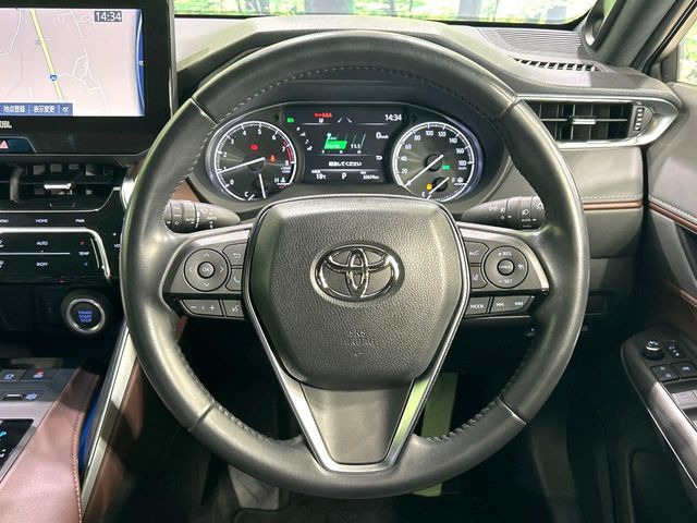 �y�����v�����X�e�A�����O�z�㎿�Ȋv���g�p���邱�ƂŁA��ɂ����������݂ƂĂ��^�]���₷���n���h���ł���