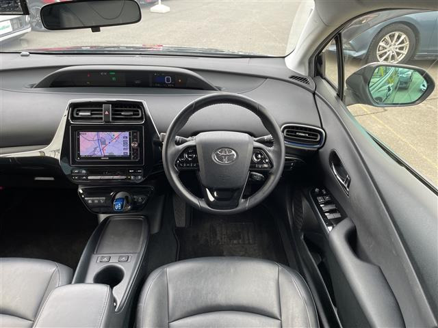 プリウス1.8 S ツーリングセレクション