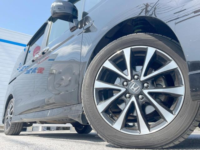 �y�����A���~�z�C�[���z�O�ςɃ}�b�`���������A���~�z�C�[���𑕒����Ă���܂��B�e��ЊO�A���~�z�C�[����A�X�^�b�h���X�^�C�����戵�����Ă���܂��B���񂲑��k����������