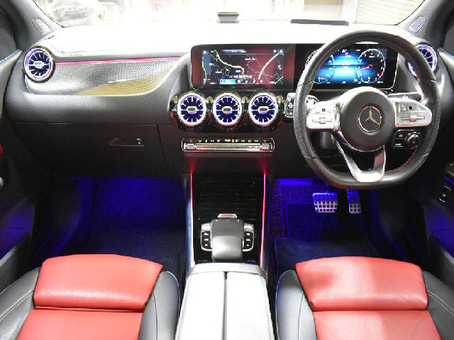 BクラスB180 AMGライン