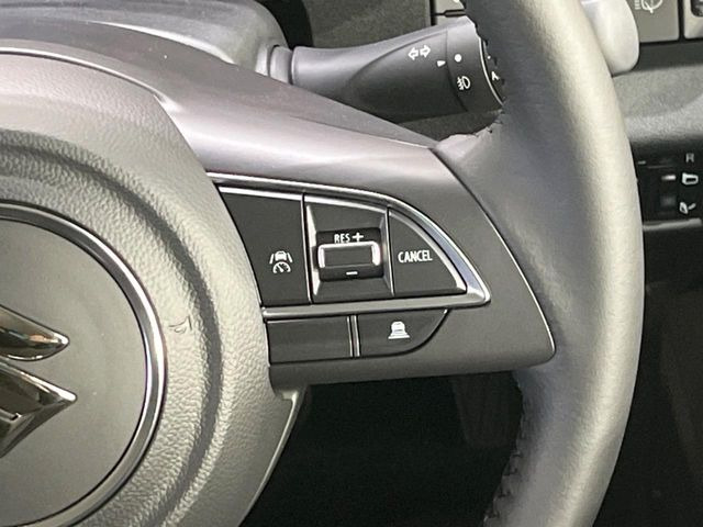 �y�N���[�Y�R���g���[���z�������H�����N���N���s�B�A�N�Z���𗣂��Ă���葬�x�ő��s���ł��A�������^�]���̕��S���y��!�����E�������ȒP�ȃX�C�b�`����Œ����ł��܂��B