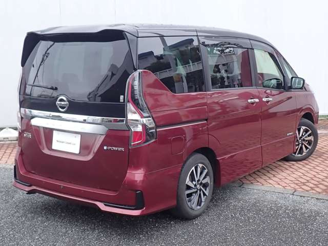 セレナ1.2 e-POWER ハイウェイスターV