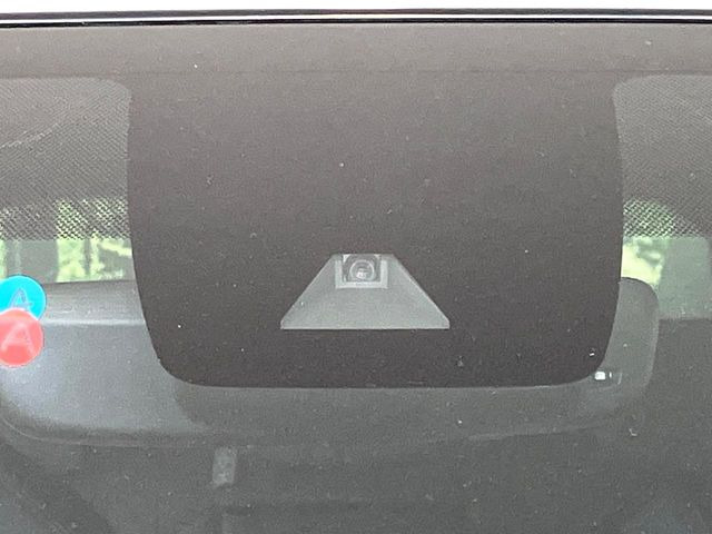 �y�g���^�Z�[�t�e�B�Z���X�z���s���ɑO���̎ԗ�����F�����A�Փ˂������Ȏ��͌x��ƃu���[�L�ŏՓˉ���Ɣ�Q�y�����A�V�X�g�B�����S�Ƀh���C�u�����y���݂��������܂��B