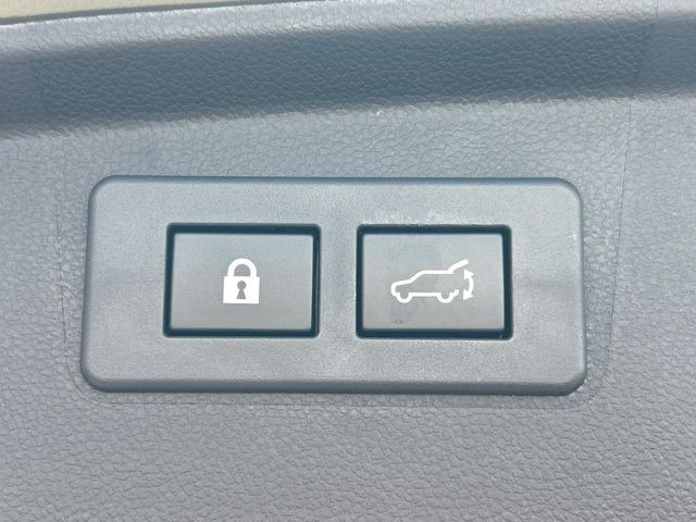 �y�p���[�o�b�N�h�A�z�X�}�[�g�L�[��^�]�Ȃ̃{�^�������������Ń��A�Q�[�g�������ŊJ���܂�!�ו��������Ă��鎞��A�����ʒu�ɂ���o�b�N�h�A��߂�ۂɕ֗��ȋ@�\�ł���