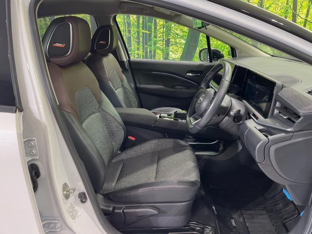 �y�n�[�t���U�[�V�[�g�z�������ƍ���S�n�𗼗������l�C�̃V�[�g���w�ʁE���ʂ̃t�@�u���b�N�f�ނ́A�ʋC���̗ǂ��⊊��ɂ����ɗD��Ă��܂��B�C���╞���ɍ��E���ꂸ���K�ɂ���肢�������܂��B