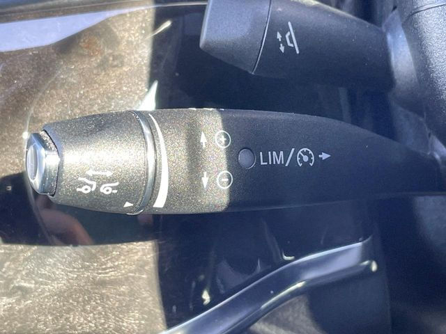 ���f�B�X�g���j�b�N�v���X:�s�s�A�x�O�A�������H�Ȃǂ̑��s���ɁA�X�e���I�}���`�p�[�p�X�J�����ƃ��[�_�[�Z���T�[�ɂ��A�O���Ԃ�F�����đ��x�ɉ������Ԋԋ������ێ����鎟����̃N���R��!