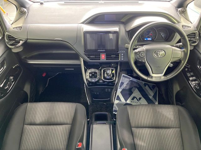 ヴォクシー1.8 ハイブリッド ZS 煌II