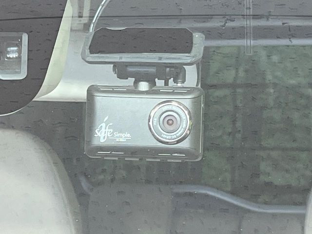 �y�h���C�u���R�[�_�[�z�h���C�u���R�[�_�[����!���s���͂������A������^�]�⎖�̂ɑ��������ہA�f���ŋL�^���A����̃��X�N�ɔ����܂��B���L�^�pSD�J�[�h�͂��q�l�����g�ł��������������K�v������܂��B