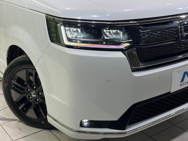 �yLED�w�b�h���C�g�z���V����ԑ��s�����ǍD�Ȏ��E���m�ۂ����S���ĉ^�]�ł��鍂�P�xLED�w�b�h���C�g�𑕔�!�_�����x�������A����d�͂��}�����Ă��܂��B