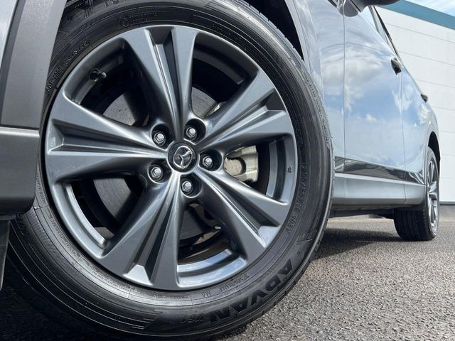 �y����18�C���`�A���~�z�C�[���z�O�ςɃ}�b�`���������A���~�z�C�[���𑕒����Ă���܂��B�e��ЊO�A���~�z�C�[����A�X�^�b�h���X�^�C�����戵�����Ă���܂��B���񂲑��k����������