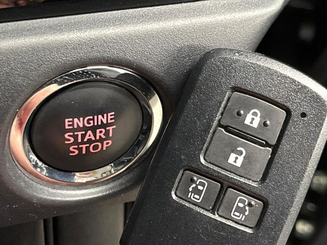 �y�X�}�[�g�L�[�z�J�o����|�P�b�g�ɓ��ꂽ�܂܂ł��h�A�̎{���E�������\�ȃX�}�[�g�L�[�𑕔��B�G���W���̃I���E�I�t�����J�M�����o���K�v����������Ƃ��Ă��֗��ł���