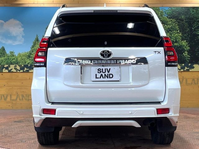 安心の最長10年・走行無制限保証(有償)をご用意。保証内容も充実はもちろん、無料点検&オイル交換や、年中無休の全国・24時間ロードサービスも付帯されておりますのでご安心下さい。