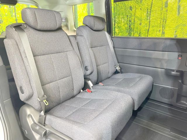 ���i���ȃI���W�i���t���A�}�b�g���I�v�V�����ɂĂ��p�ӂ��Ă���܂��B���D���ȃf�U�C����J���[�����Ԃɍ��킹�đI��ł����������Ƃ��ł��܂���