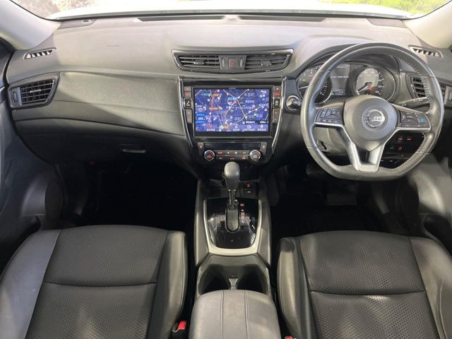 エクストレイル2.0 20Xi