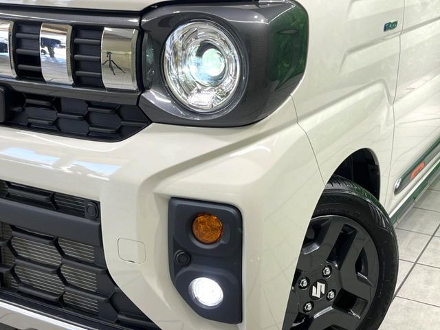 �yLED�w�b�h���C�g�z���V����ԑ��s�����ǍD�Ȏ��E���m�ۂ����S���ĉ^�]�ł��鍂�P�xLED�w�b�h���C�g�𑕔�!�_�����x�������A����d�͂��}�����Ă��܂��B