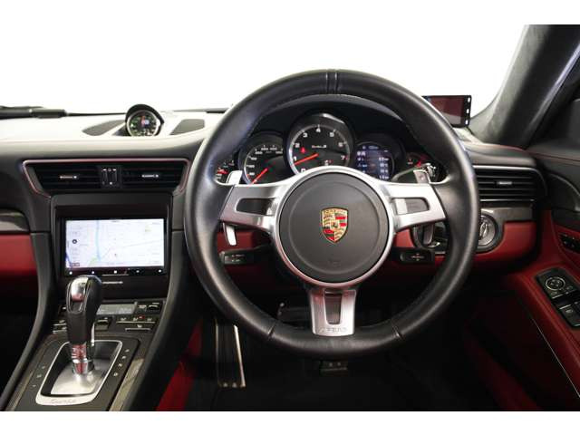 ���U�[�X�e�A�����O�͎�G�肪�悭���쐫���D��Ă��܂��B����ւ̋C���������߂�X�|�[�e�B�ȃR�b�N�s�b�g�ł��B