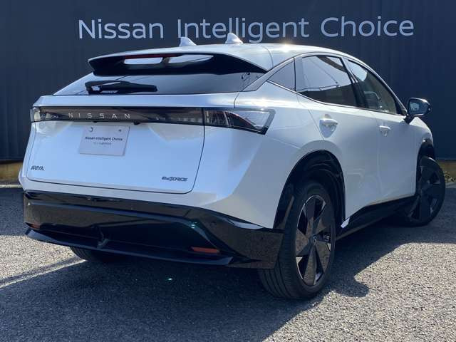 アリアB9 e-4ORCE プレミア 4WD