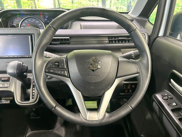 �y�����v�����X�e�A�����O�z�㎿�Ȋv���g�p���邱�ƂŁA��ɂ����������݂ƂĂ��^�]���₷���n���h���ł���