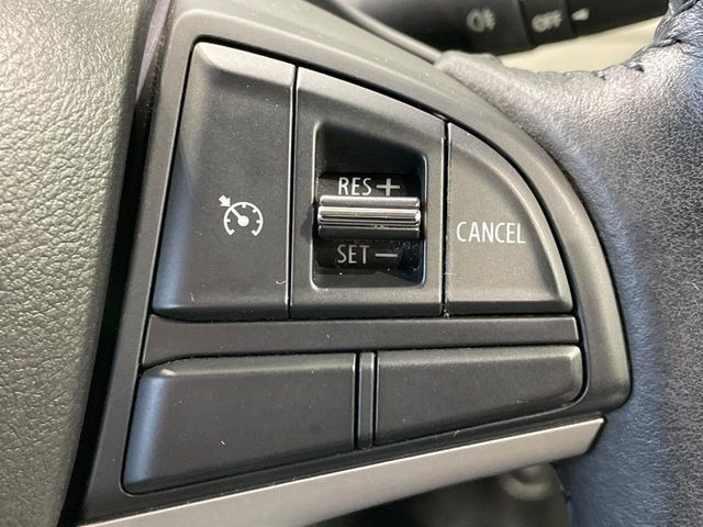 �y�N���[�Y�R���g���[���z�������H�����N���N���s�B�A�N�Z���𗣂��Ă���葬�x�ő��s���ł��A�������^�]���̕��S���y��!�����E�������ȒP�ȃX�C�b�`����Œ����ł��܂��B