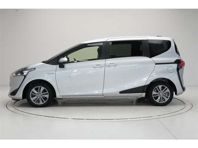 シエンタハイブリッド 1.5 G クエロ