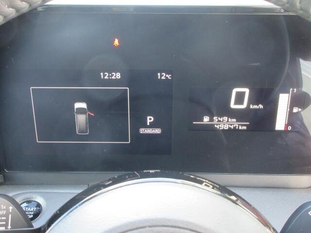 �V���v���Ō��₷���f�U�C���̃��[�^�[�p�l���ł��B�Ԃ̏�񂪕\�������厖�ȏꏊ�����炱�����₷������؂ł��ˁB