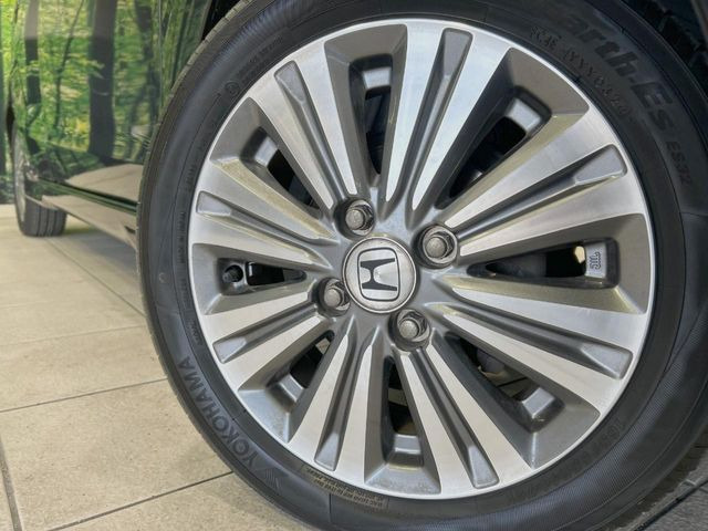 �y����14�C���`�A���~�z�C�[���z�O�ςɃ}�b�`���������A���~�z�C�[���𑕒����Ă���܂��B�e��ЊO�A���~�z�C�[����A�X�^�b�h���X�^�C�����戵�����Ă���܂��B���񂲑��k����������