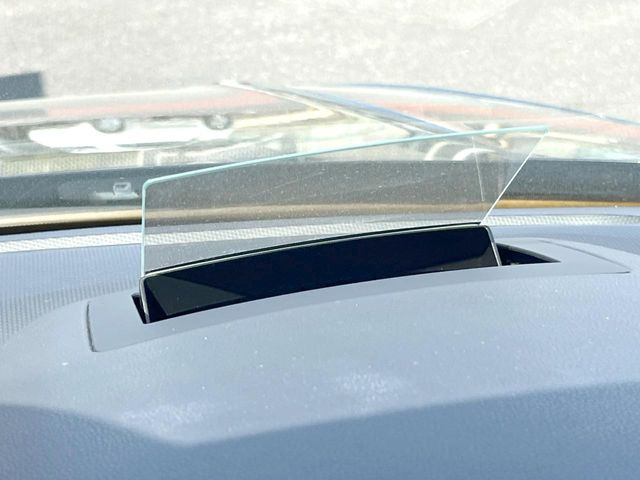 ���w�b�h�A�b�v�f�B�X�v���C:���݂̑��x�⑖�s�����f�W�^���\���ŉ^�]�ȑO���̃K���X�ɓ��e!�^�]���A���������炳���K�v�ȏ����m�F�ł���̂łƂ��Ă��֗��ň��S!