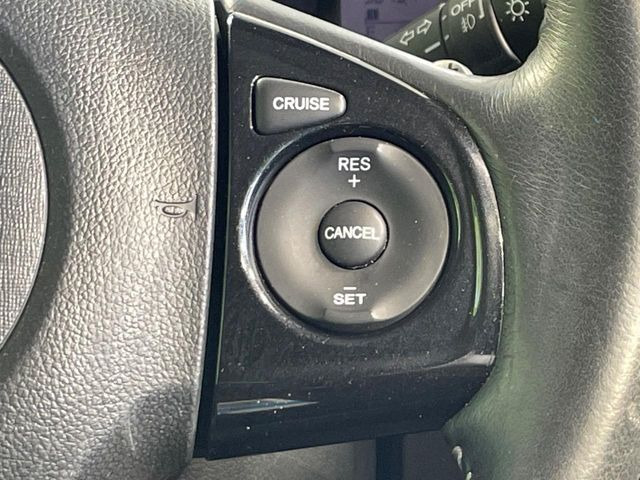 �y�N���[�Y�R���g���[���z�������H�����N���N���s�B�A�N�Z���𗣂��Ă���葬�x�ő��s���ł��A�������^�]���̕��S���y��!�����E�������ȒP�ȃX�C�b�`����Œ����ł��܂��B