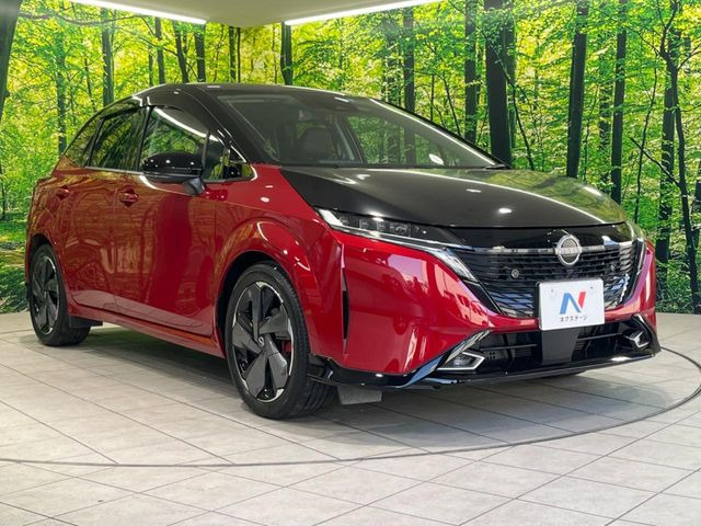 安心の最長10年・走行無制限保証(有償)をご用意。保証内容も充実はもちろん、無料点検&オイル交換や、年中無休の全国・24時間ロードサービスも付帯されておりますのでご安心下さい。