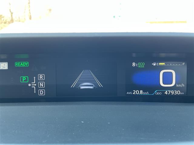 プリウス1.8 A E-Four 4WD