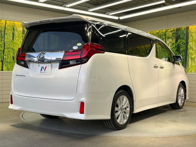 ☆全国のネクステージからお取り寄せが可能※!遠方の店舗に展示してあるクルマが気になる場合も、最寄りの店舗でご覧いただくことが可能です!是非私たちに要望をお聞かせください!※別途費用