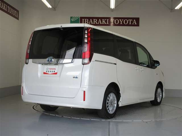 ノア1.8 ハイブリッド G