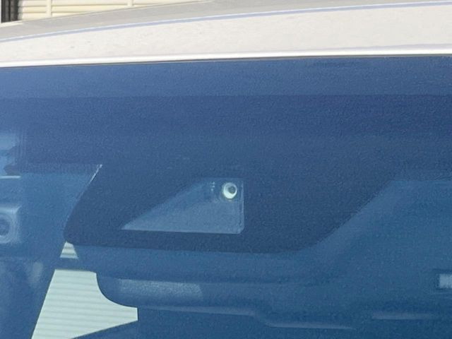 �y�v���N���b�V���Z�[�t�e�B�z�O���̎ԗ��������m���A�Փ˂������Ȏ��͌x��Œ��ӂ𑣂��A�u���[�L�𓥂ޗ͂��T�|�[�g�B�u���[�L�𓥂߂Ȃ������ꍇ�͏Փ˔�Q�y���u���[�L���쓮�A�Փˉ�����T�|�[�g���܂��B