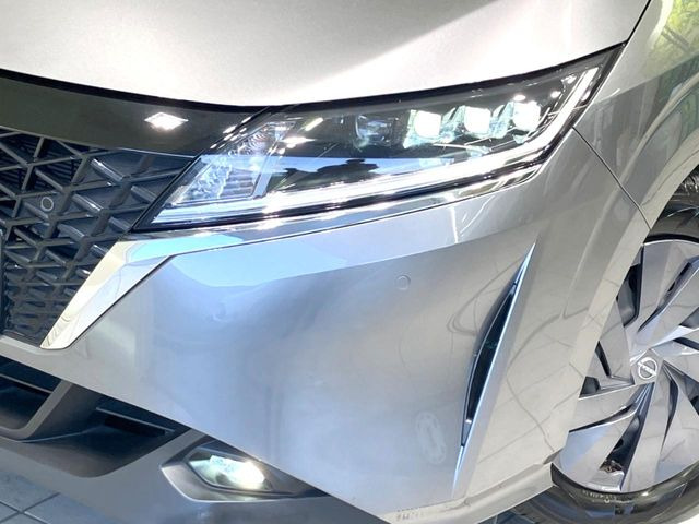 �yLED�w�b�h���C�g�z���V����ԑ��s�����ǍD�Ȏ��E���m�ۂ����S���ĉ^�]�ł��鍂�P�xLED�w�b�h���C�g�𑕔�!�_�����x�������A����d�͂��}�����Ă��܂��B